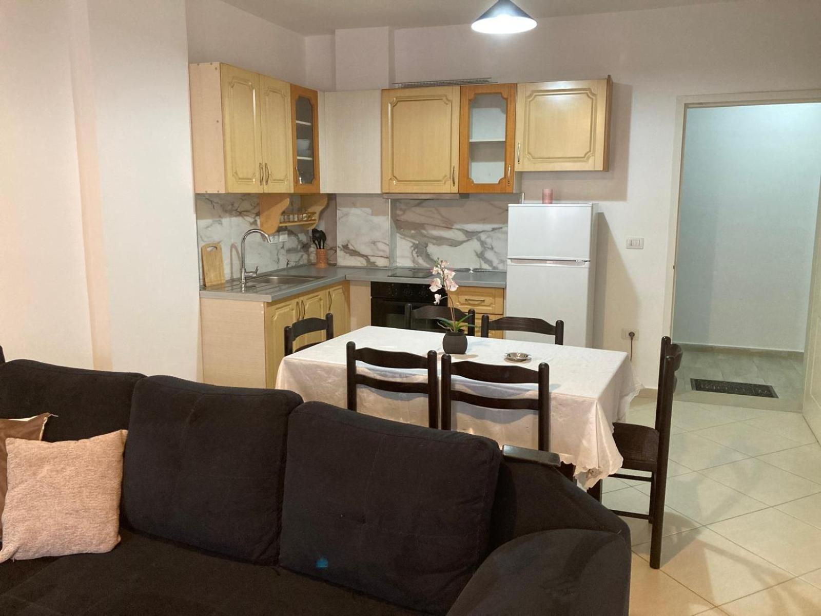 Hergi Apartament Vlorë Exterior foto